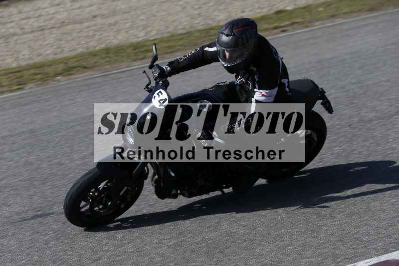 /01 02.04.2026 MAZ ADR/Gruppe gelb Gruppe gruen/54